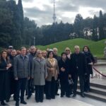 Heydər Əliyevin anım günü – AMK kollektivi Fəxri xiyabanda